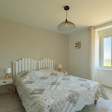 Hébergement de vacances Gîte de Lucie - Climatisé avec jardin de 800 m²