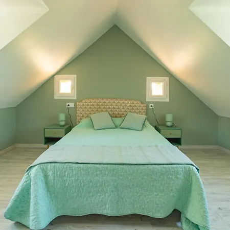 Hébergement de vacances Gîte de Lucie - Climatisé avec jardin de 800 m² *