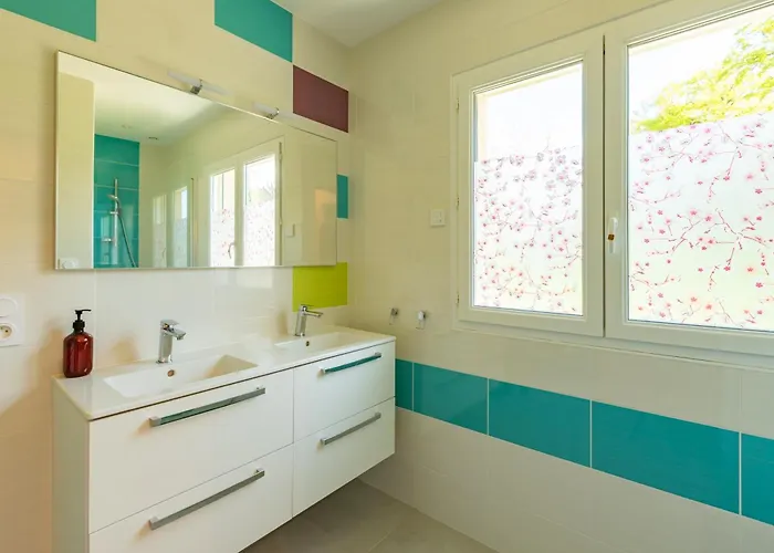 Gite De Lucie - Climatise Avec Jardin De 800 M² *